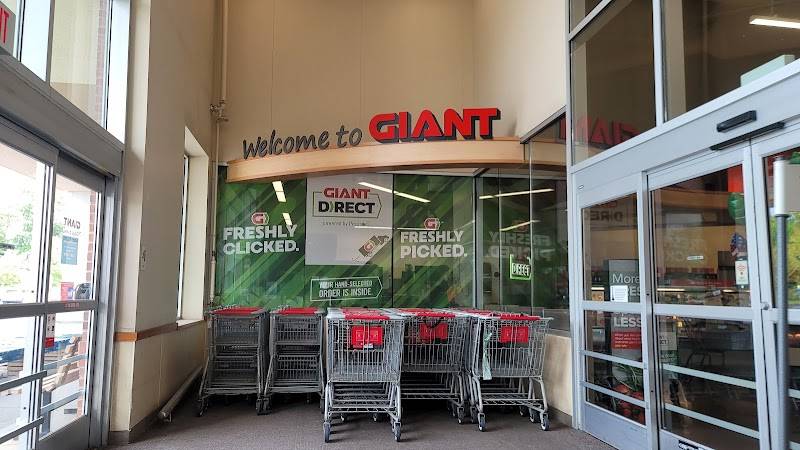 GIANT